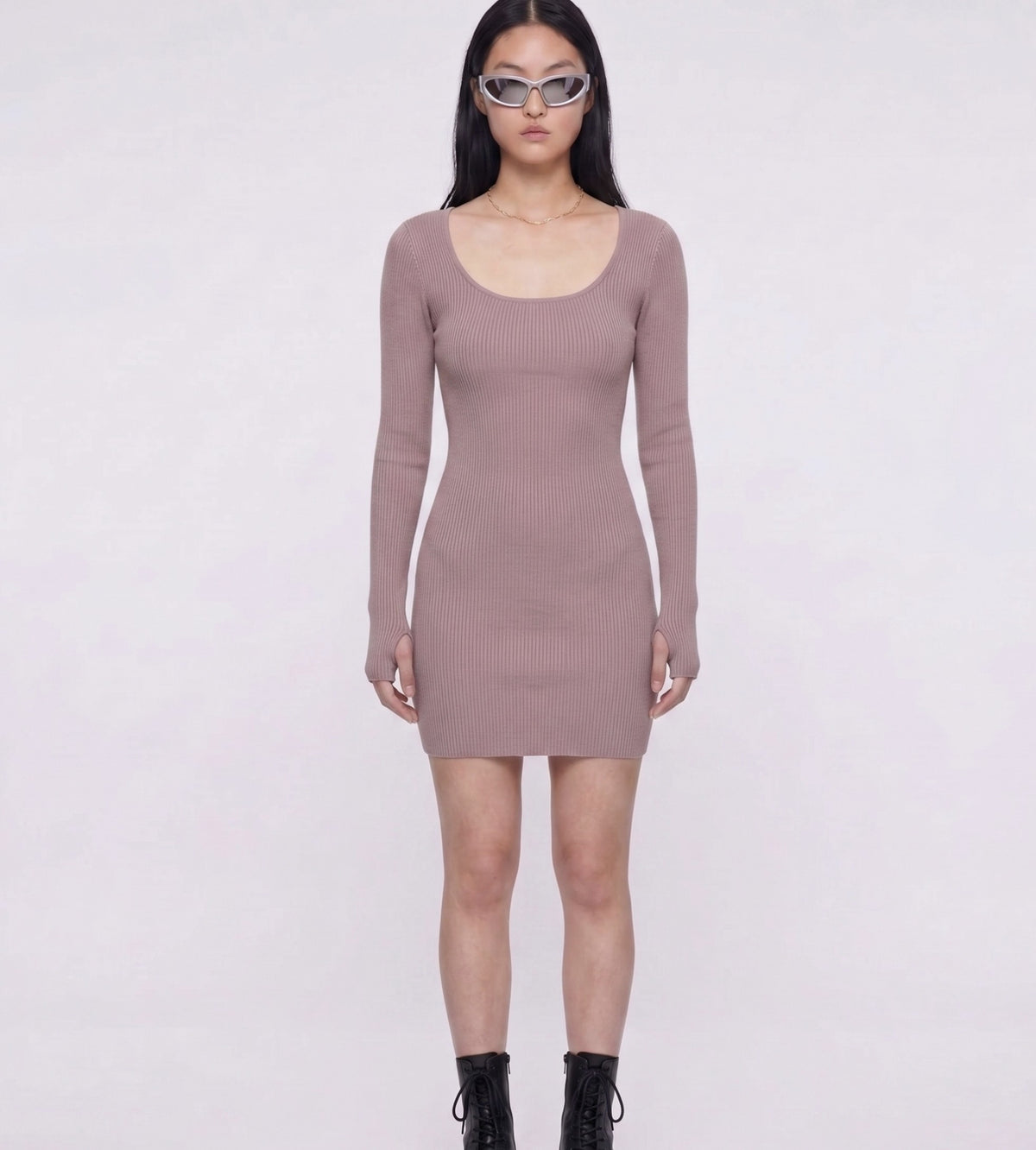 Thumbhole sleeve rib dress